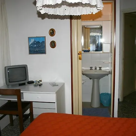 Albergo Martinet Vernante Room photo